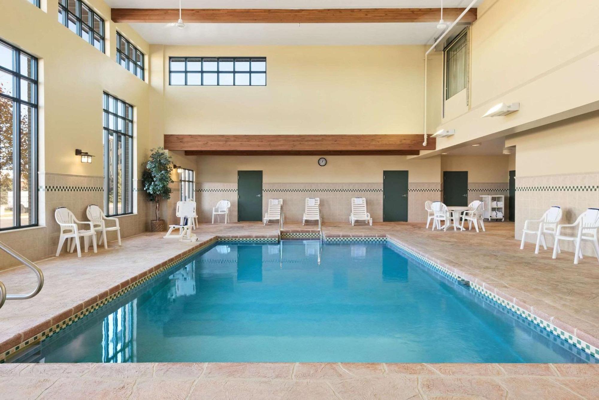 Country Inn & Suites By Radisson, Madison West, Wi Middleton Eksteriør bilde